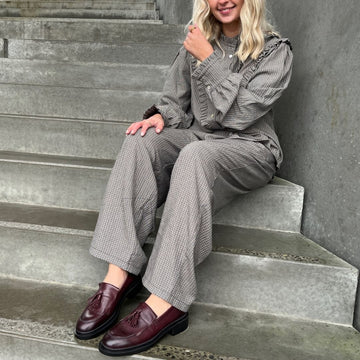 STORIES FROM THE ATELIER by COPENHAGENSHOES AS A HUG PANTS PANTS 500 BLACK/CREAM