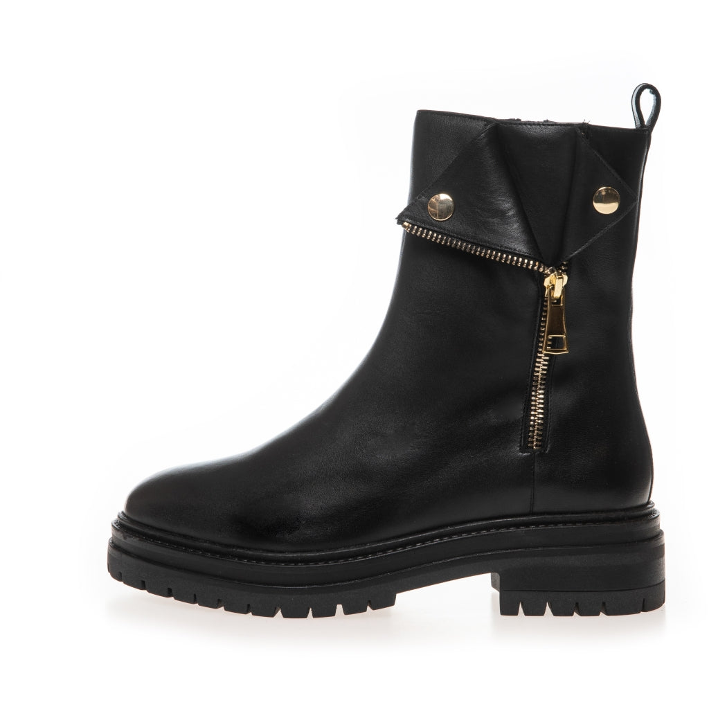 Black boots on sale near me deals