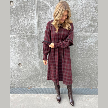 STORIES FROM THE ATELIER by COPENHAGENSHOES THE REASON WHY DRESS DRESS 2221 BORDEAUX/GREEN