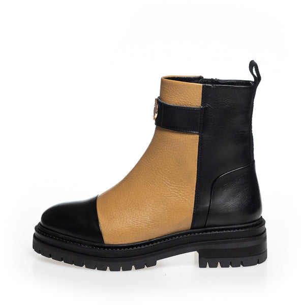 COPENHAGEN SHOES ALL GOOD VIBES ONLY Boot 0005 BLACK/CAMEL