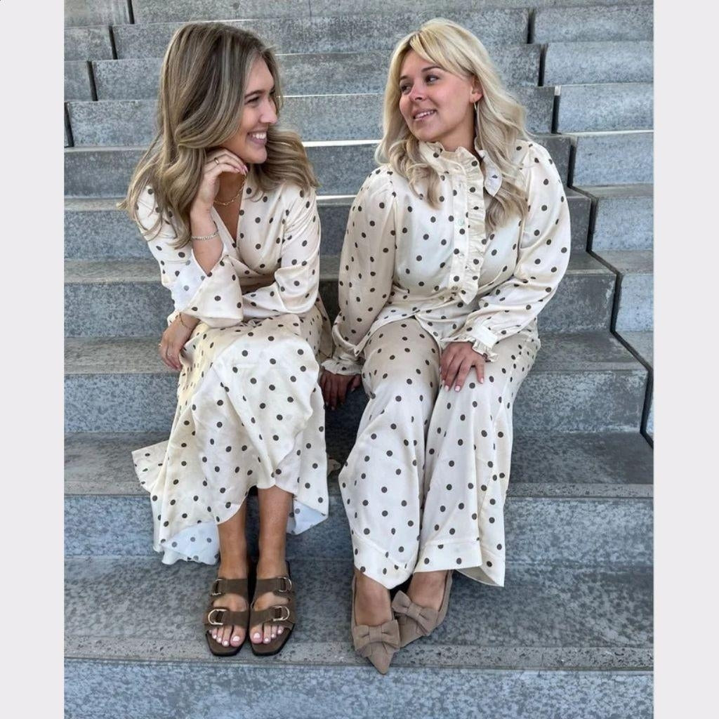 STORIES FROM THE ATELIER by COPENHAGENSHOES COLLECT DRESS 0012 OFF WHITE/BROWN