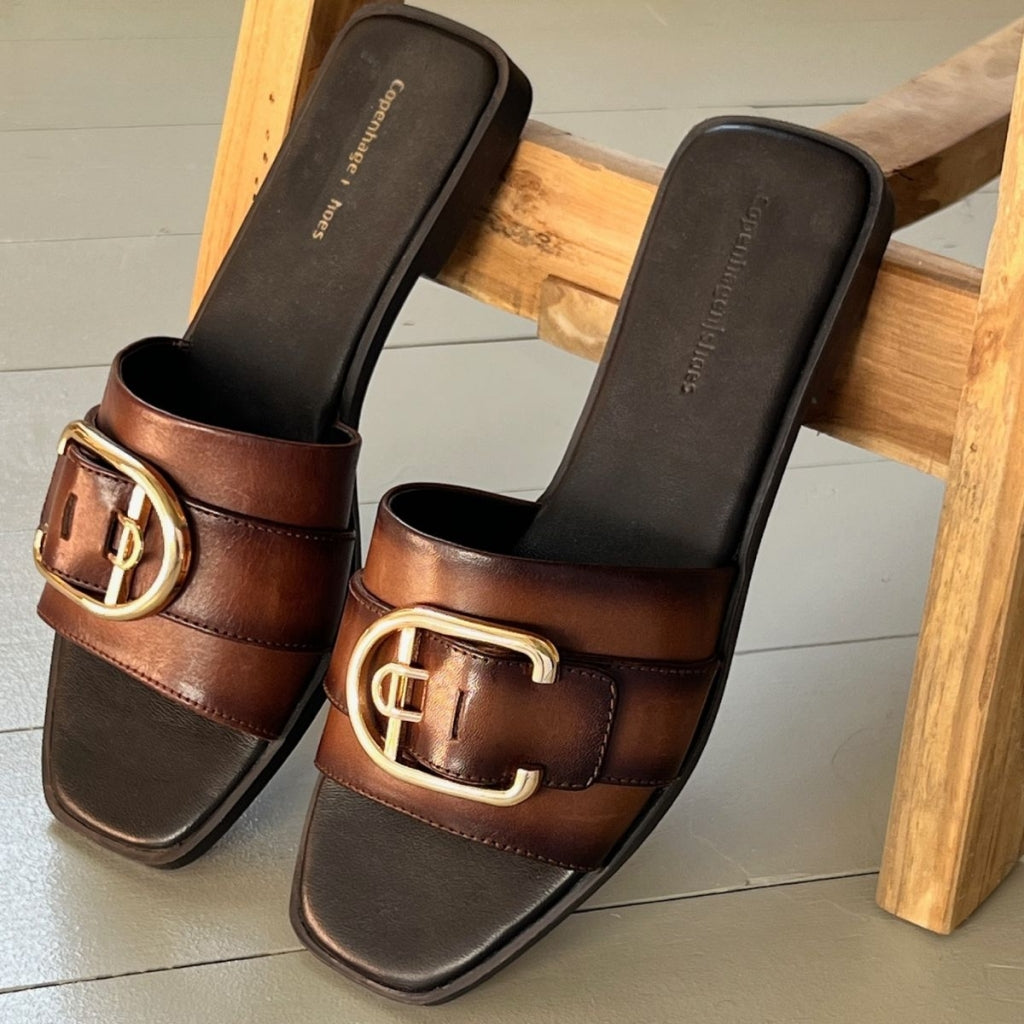 COPENHAGEN SHOES KISS Slippers 0012 BROWN