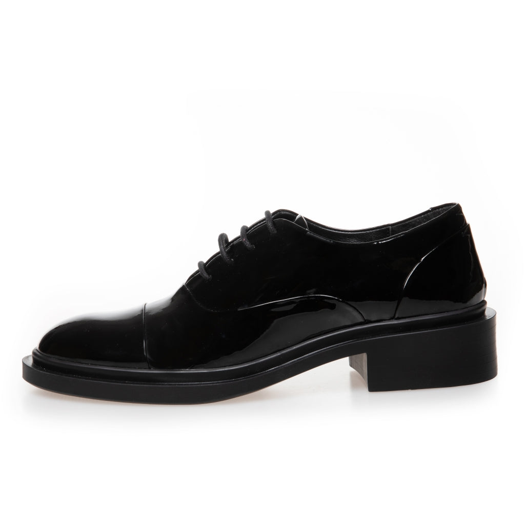 Black going out shoes 2025