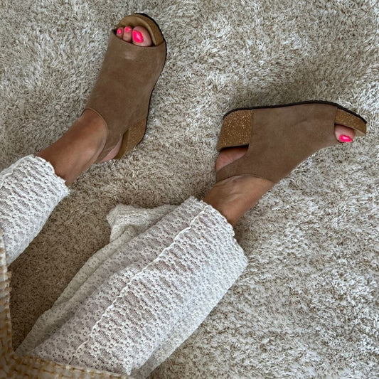 COPENHAGEN SHOES NEW COACHELLA SUEDE Keilsandalen 0002 BEIGE