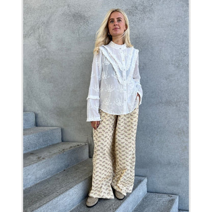 STORIES FROM THE ATELIER by COPENHAGENSHOES SHE IS LIKE THE WIND SHIRT 0061 WHITE