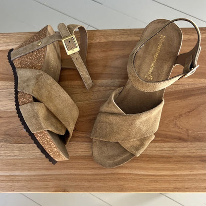 COPENHAGEN SHOES SUMMER VIBES Keilsandalen 0002 BEIGE