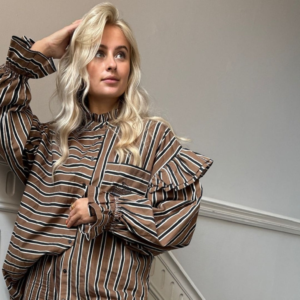 STORIES FROM THE ATELIER by COPENHAGENSHOES WHEN YOU LISTEN TOP SHIRT 0895 COFFEE STRIPE