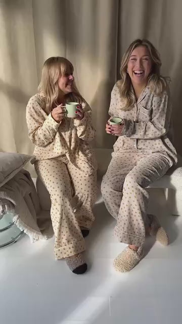 STORIES FROM THE ATELIER by COPENHAGENSHOES PAJAMAS SHIRT 3 SHIRT 02 BEIGE YELLOW BIG FLOWER