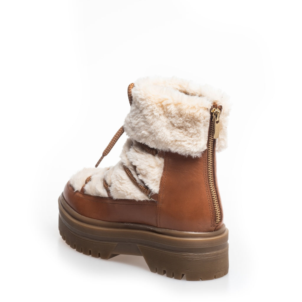 COPENHAGEN SHOES SNOW BY SNOW 22 LOW Stiefel 2229 COGNAC OFF-WHITE