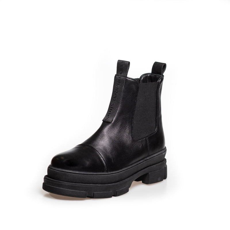COPENHAGEN SHOES YOU AND ME LOW 22 Boot 565 Black (with black sole)